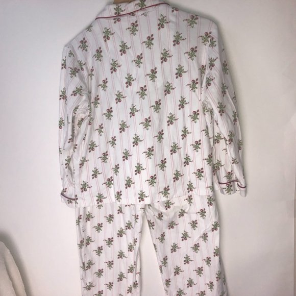 Charter Club 2PC Pajama Set White w/Red Roses Medium - Picture 6 of 13